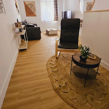 Maison Renovee, Centre *