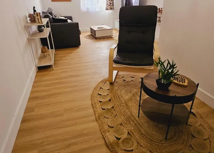 Maison Renovee, Centre *