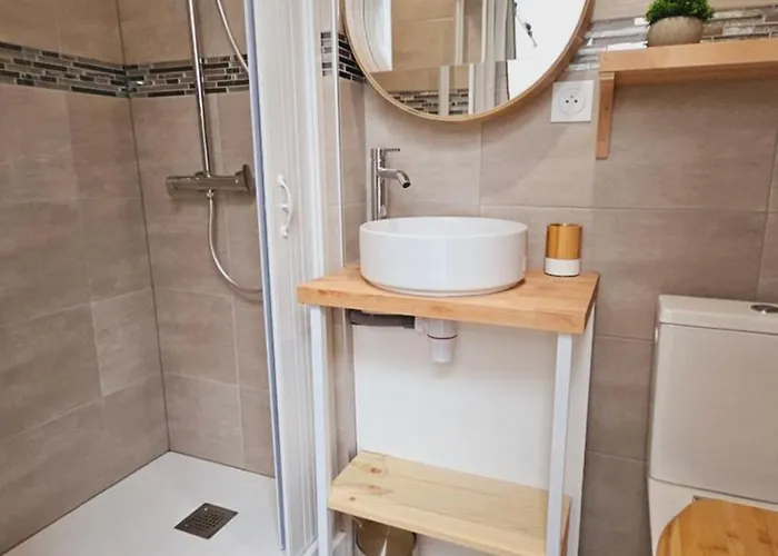 Maison Renovee, Centre